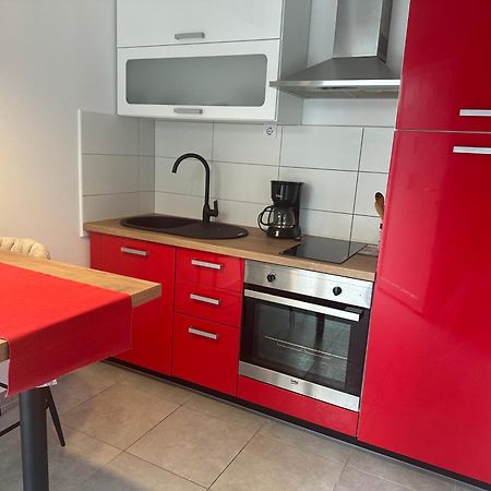 Apartments Peloza โปเรช ภายนอก รูปภาพ
