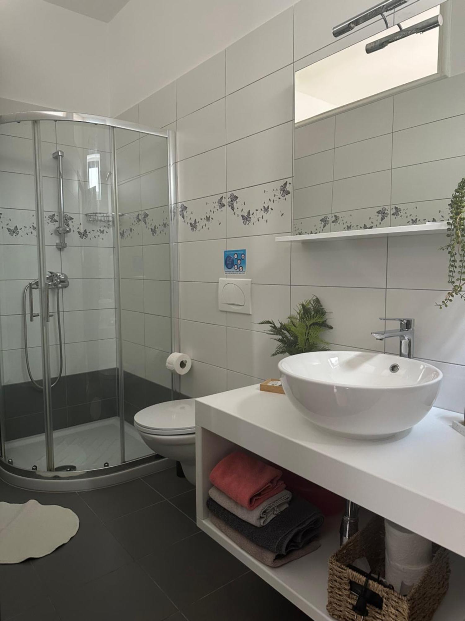 Apartments Peloza โปเรช ภายนอก รูปภาพ